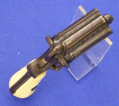 Voy a colocar unas fotos de un arma larga alemana de llave de mecha del siglo XVI. 02