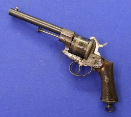 Voy a colocar unas fotos de un arma larga alemana de llave de mecha del siglo XVI. 60