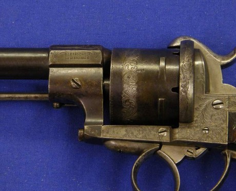 Voy a colocar unas fotos de un arma larga alemana de llave de mecha del siglo XVI. 81