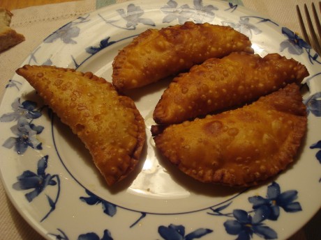 Queridos amigos: ante las expectación :8 causada por el desayuno que me he pegado esta mañana, el cual 70