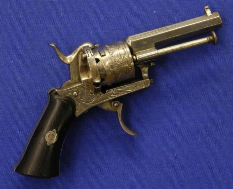 Voy a colocar unas fotos de un arma larga alemana de llave de mecha del siglo XVI. 90