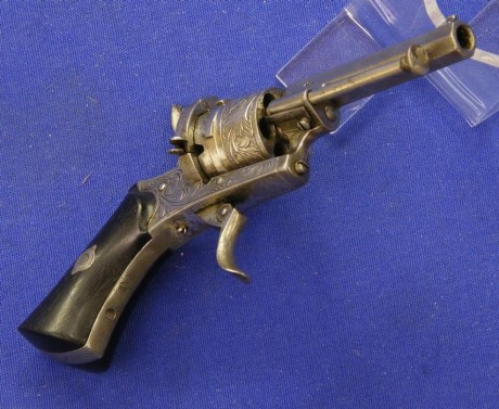 Voy a colocar unas fotos de un arma larga alemana de llave de mecha del siglo XVI. 100