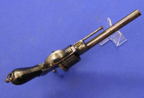 Voy a colocar unas fotos de un arma larga alemana de llave de mecha del siglo XVI. 10