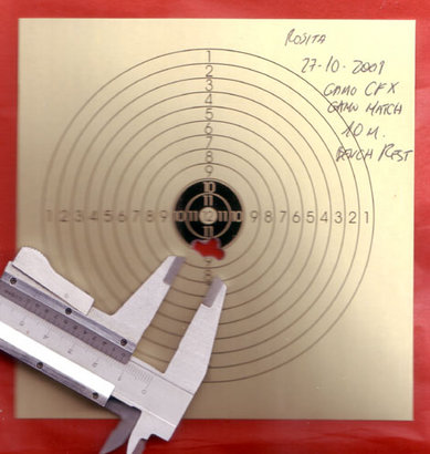 Los que hayais seguido mis mensajes sabréis que poseo una Gamo CFX equipada con un visor de línea económica 00