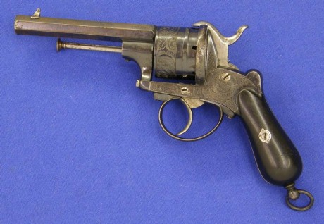 Voy a colocar unas fotos de un arma larga alemana de llave de mecha del siglo XVI. 31