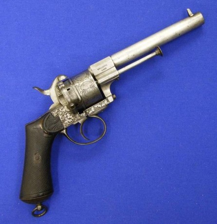 Voy a colocar unas fotos de un arma larga alemana de llave de mecha del siglo XVI. 70