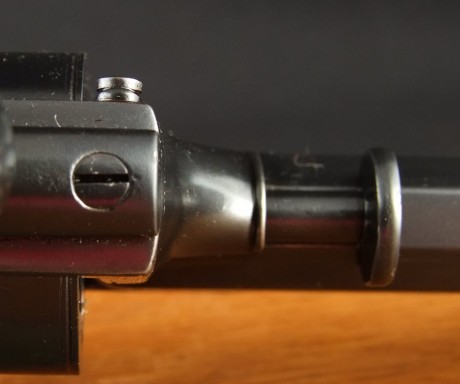 Voy a colocar unas fotos de un arma larga alemana de llave de mecha del siglo XVI. 110