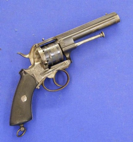 Voy a colocar unas fotos de un arma larga alemana de llave de mecha del siglo XVI. 120