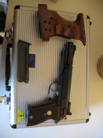 Hola,he abierto este hilo para que todos aquellos que tengais armas Españolas,podais lucirlas aqui con 30
