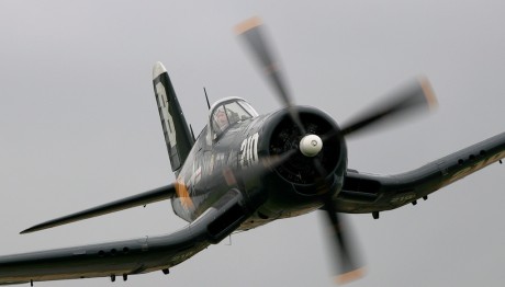 Pues eso, en este hilo pretendo deleitaros como amantes de los aviones de combate que sois muchos, con 150
