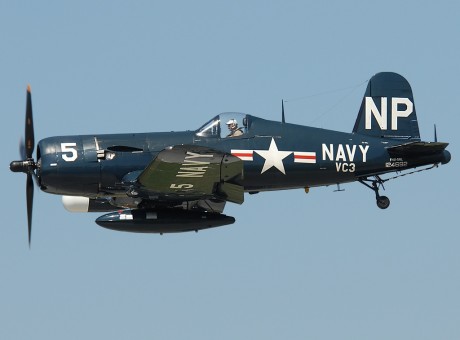 Pues eso, en este hilo pretendo deleitaros como amantes de los aviones de combate que sois muchos, con 00