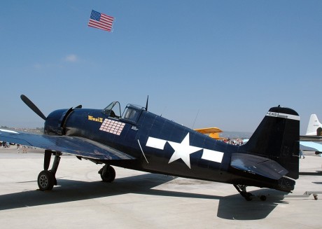 Pues eso, en este hilo pretendo deleitaros como amantes de los aviones de combate que sois muchos, con 32