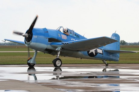 Pues eso, en este hilo pretendo deleitaros como amantes de los aviones de combate que sois muchos, con 40