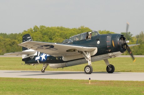 Pues eso, en este hilo pretendo deleitaros como amantes de los aviones de combate que sois muchos, con 61