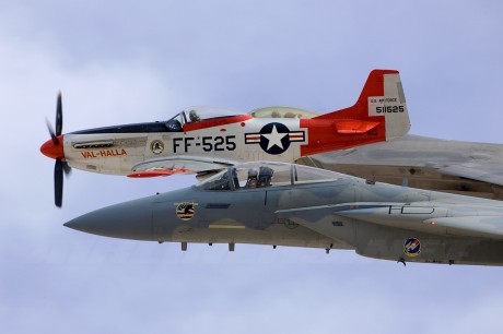 Pues eso, en este hilo pretendo deleitaros como amantes de los aviones de combate que sois muchos, con 121