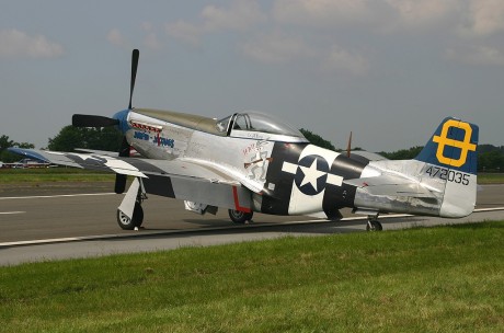 Pues eso, en este hilo pretendo deleitaros como amantes de los aviones de combate que sois muchos, con 130