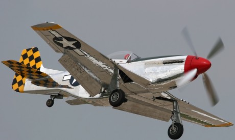 Pues eso, en este hilo pretendo deleitaros como amantes de los aviones de combate que sois muchos, con 152