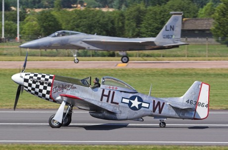 Pues eso, en este hilo pretendo deleitaros como amantes de los aviones de combate que sois muchos, con 11