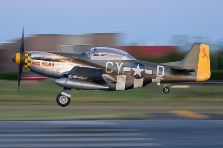 Pues eso, en este hilo pretendo deleitaros como amantes de los aviones de combate que sois muchos, con 20