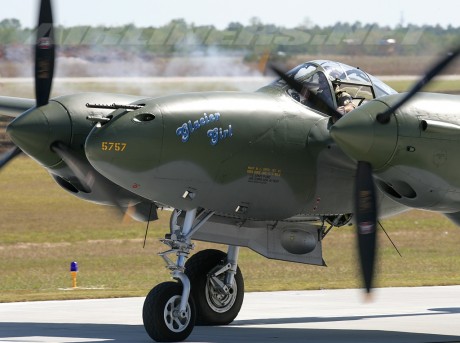 Pues eso, en este hilo pretendo deleitaros como amantes de los aviones de combate que sois muchos, con 52