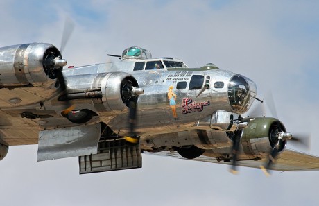 Pues eso, en este hilo pretendo deleitaros como amantes de los aviones de combate que sois muchos, con 82