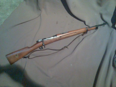 Hola he estado en una monteria y habia un cazador con un mauser turco 8x57is ankara 1940.Dejo a un guarro 121