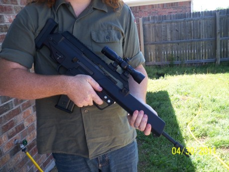 Bueno, me gustaría tener datos sobre este arma de primera mano, de alguno de vosotros que la tenga y quiera 80