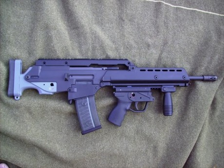 Bueno, me gustaría tener datos sobre este arma de primera mano, de alguno de vosotros que la tenga y quiera 91